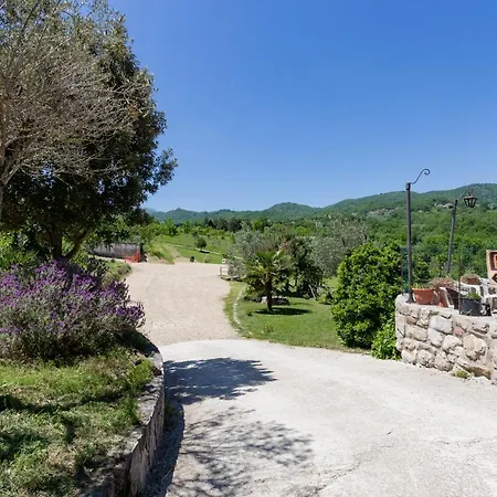 Nina - Irpinia Farm stay *